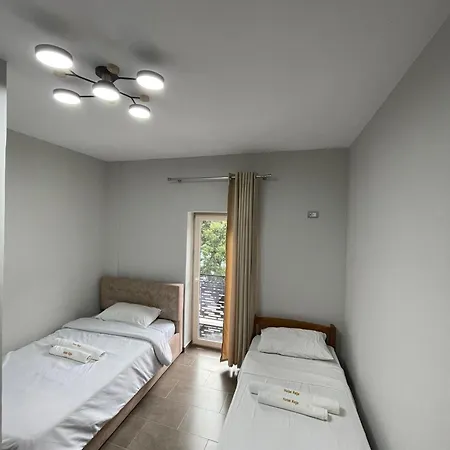 Raja Fierze Hotel Nderlysaj