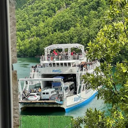 Hotel Raja Fierze Nderlysaj