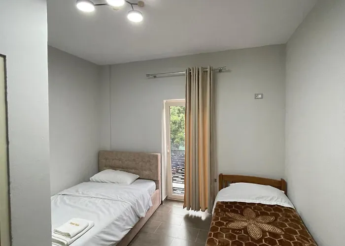 Raja Fierze Hotel 3*